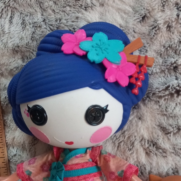 Floral Kimono Doll with Blue Hair - Picture 3 of 4